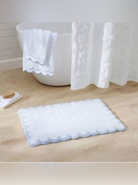Peri Home bath rug 20”x30” blue white scallop